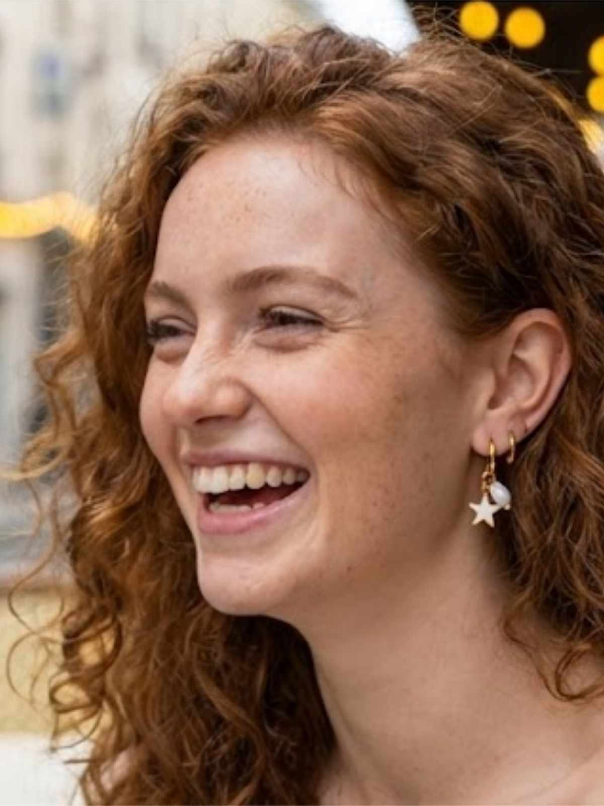 Stella Pearl Creolen Earrings