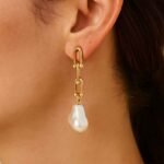 Link Pearl Earrings