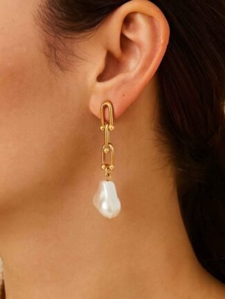 Link Pearl Earrings