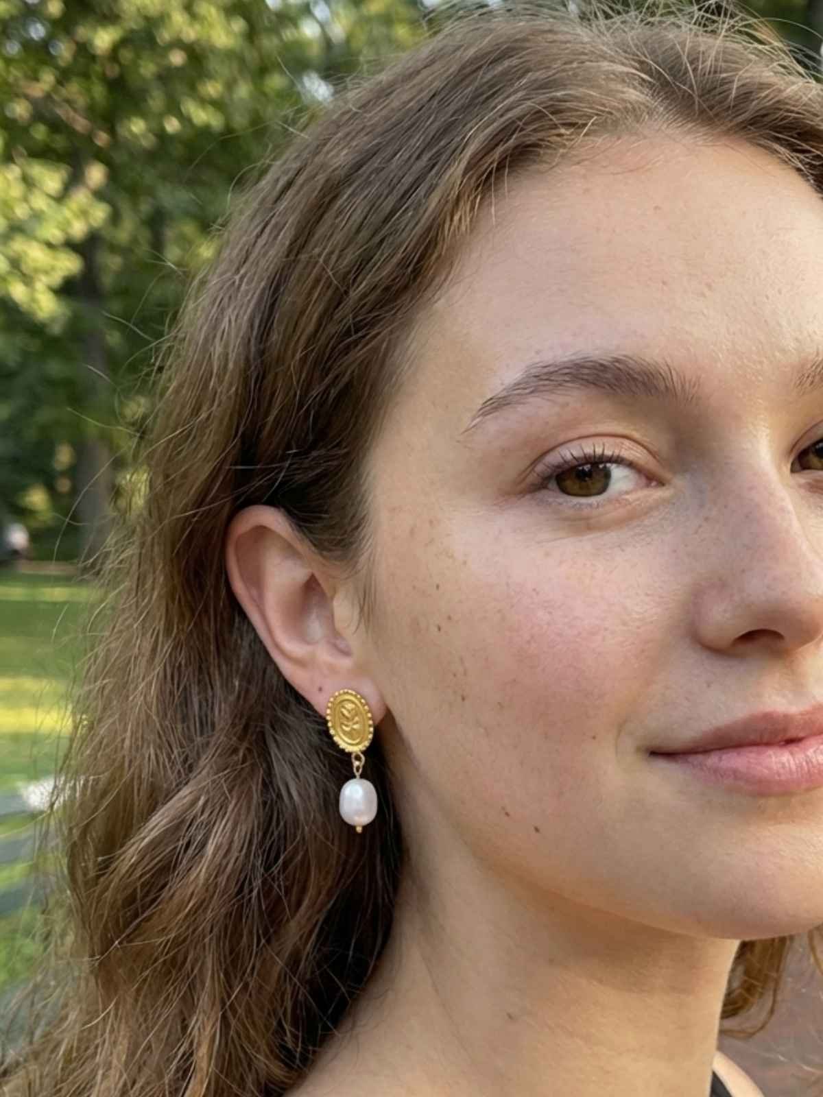 Rosa Medallion Ohrringe Rosa Medallion Earrings